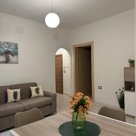 アパート Accoglienti Nel Cuore Di